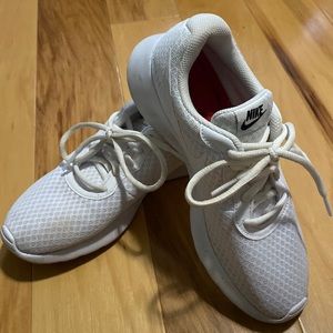 Nike work one time womens 6.5 white sneakers